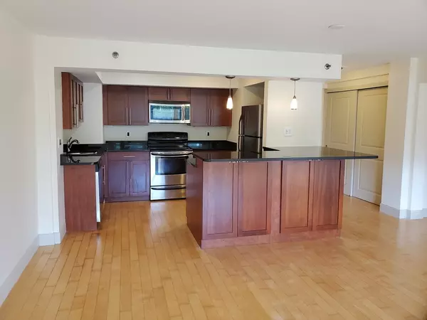 1600 Beacon St #806, Brookline, MA 02446