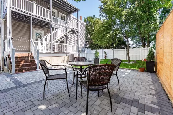 Winthrop, MA 02152,29 Dolphin Ave