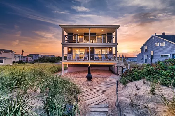 148 N End Blvd, Salisbury, MA 01952