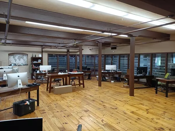 559 Main Street - Rt. 20 #unit 204, Sturbridge, MA 01566