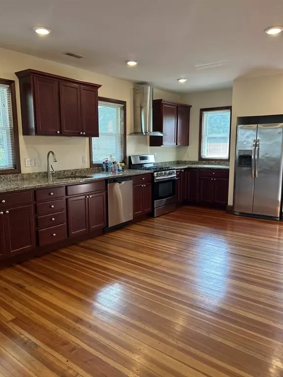 Waltham, MA 02451,74 Fiske Street #74