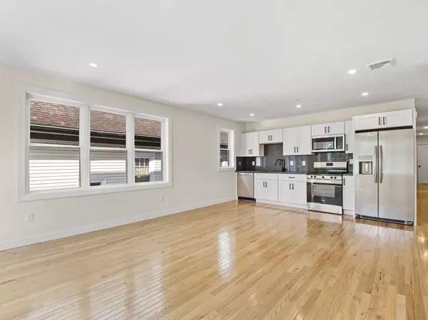 Revere, MA 02151,21 Thornton St #3