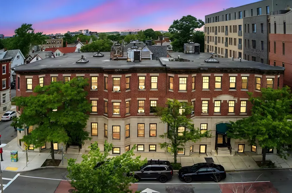 Boston, MA 02134,57 Brighton Ave #A