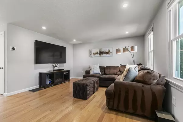 Tewksbury, MA 01876,64 Merrimack Meadows Ln #64
