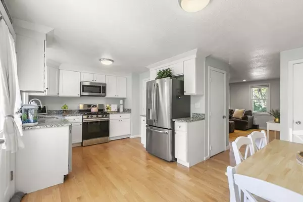 Tewksbury, MA 01876,64 Merrimack Meadows Ln #64