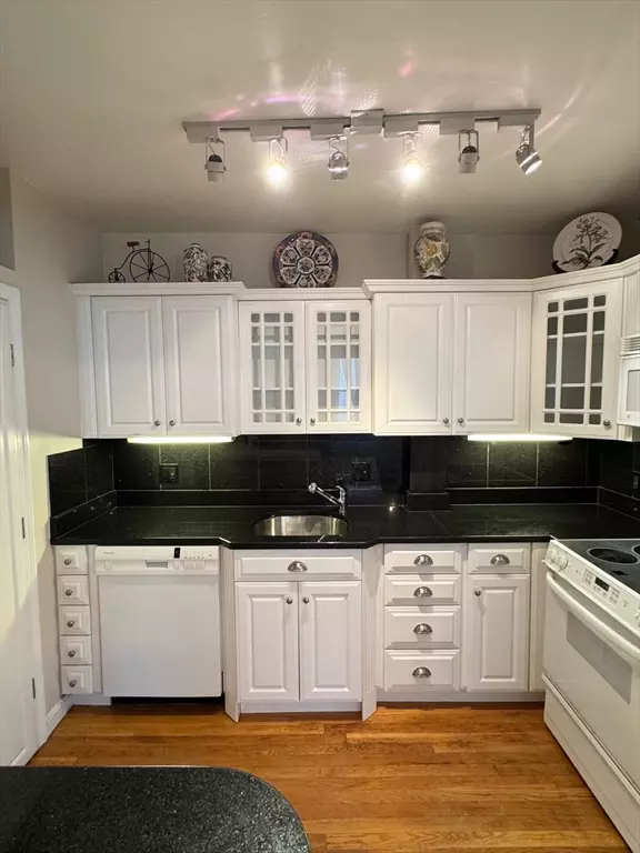 Boston, MA 02129,404 Bunker Hill Street #3