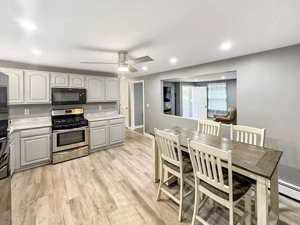 Seabrook, NH 03874,3 Maple Ridge Rd #3