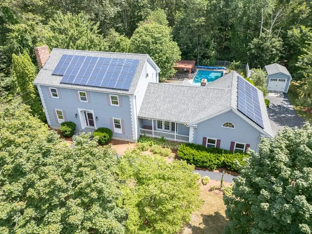 Dracut, MA 01826,3 Snowy Cir