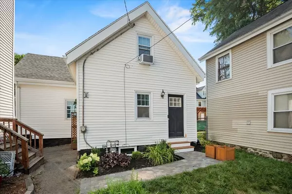 10 Fay Pl, Haverhill, MA 01830