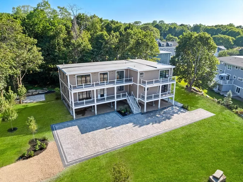 3 Colburn St #2, Gloucester, MA 01930