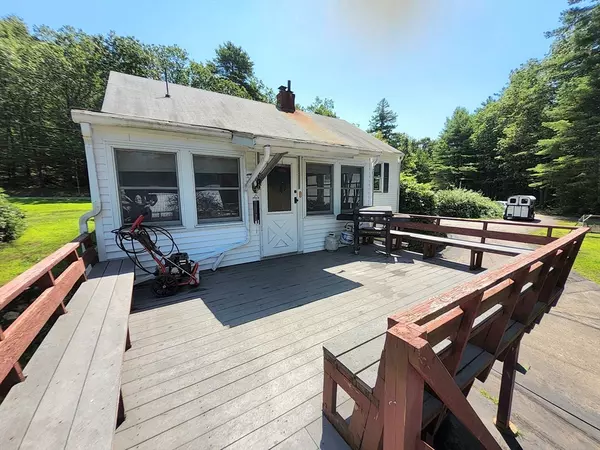 Sturbridge, MA 01566,323 New Boston Rd