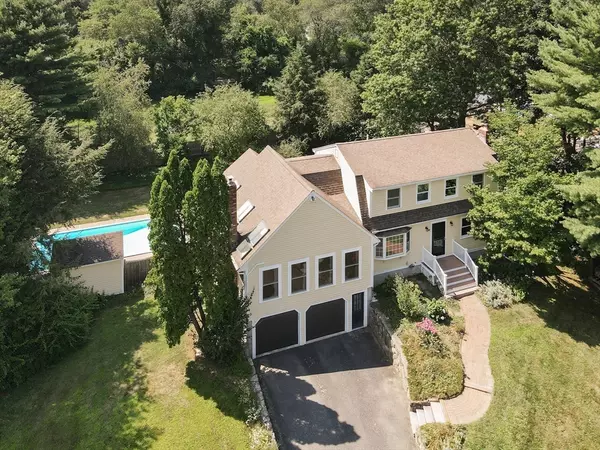Holliston, MA 01746,50 Gretchen Ln