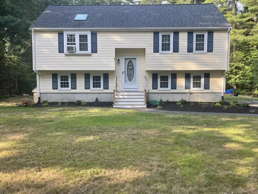 Middleboro, MA 02346,4 Indian Meadow Rd