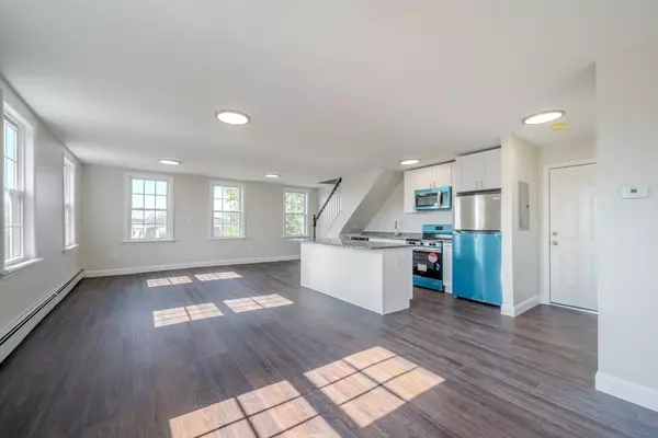 Haverhill, MA 01830,52 Summer St #4