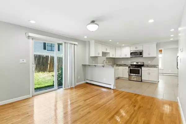 Holbrook, MA 02343,18 Holly Road