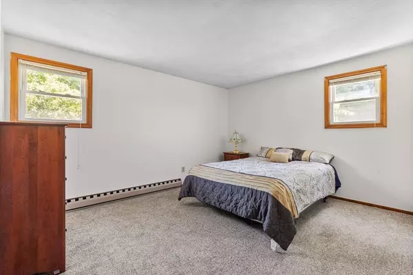 Spencer, MA 01562,62 Meadow Rd