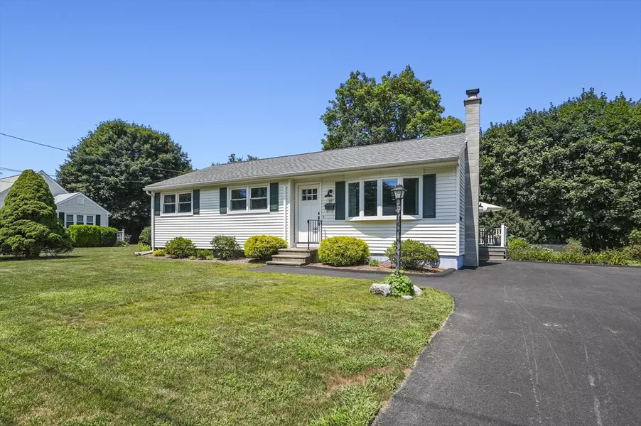18 Wayne Avenue, Oxford, MA 01540