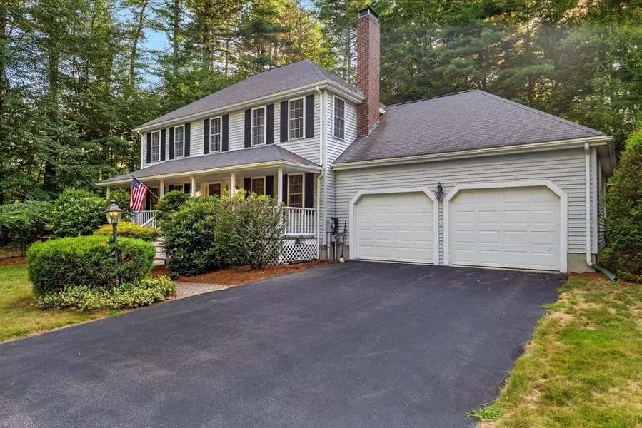 4 Tobacco Rd, Franklin, MA 02038