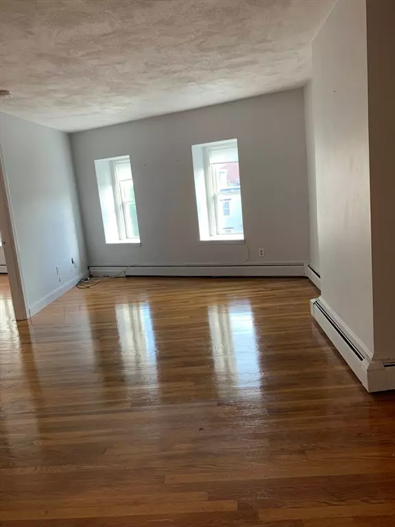 Boston, MA 02127,130 Emerson St #40