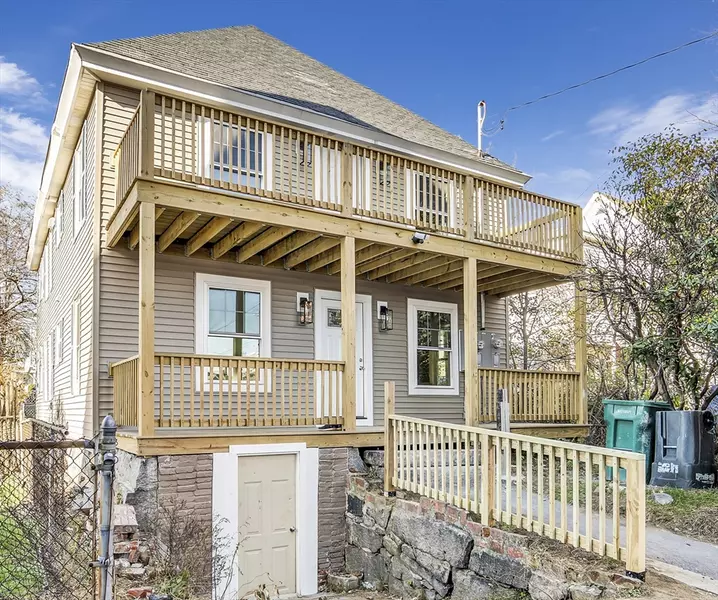 77 Maverick St #1, Fitchburg, MA 01420