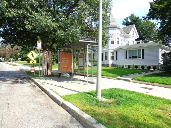 Watertown, MA 02472,183 Mount Auburn Street #15