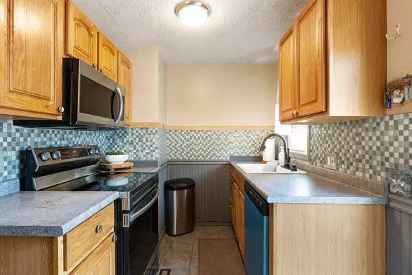 Springfield, MA 01118,34 Canterbury Road