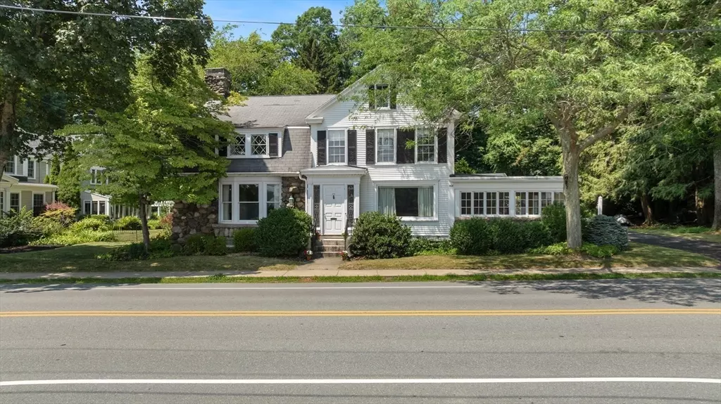 Amesbury, MA 01913,406 Main St