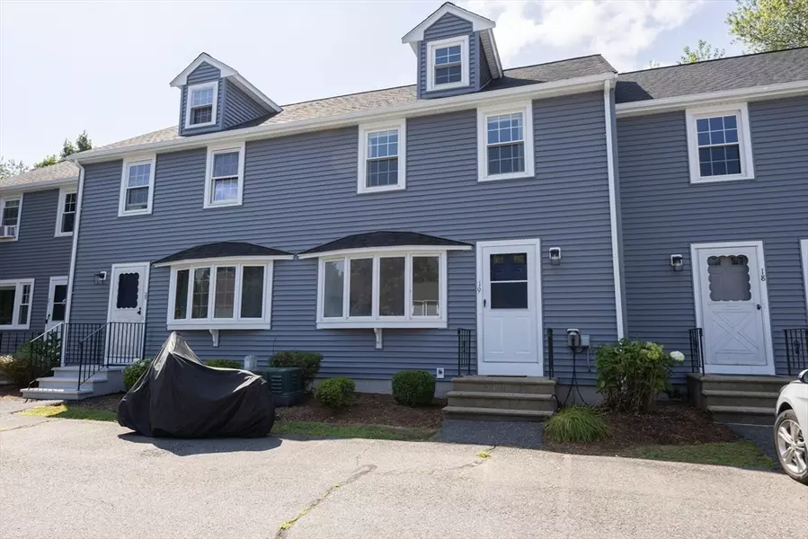 19 Cedar Square #19, Millis, MA 02054