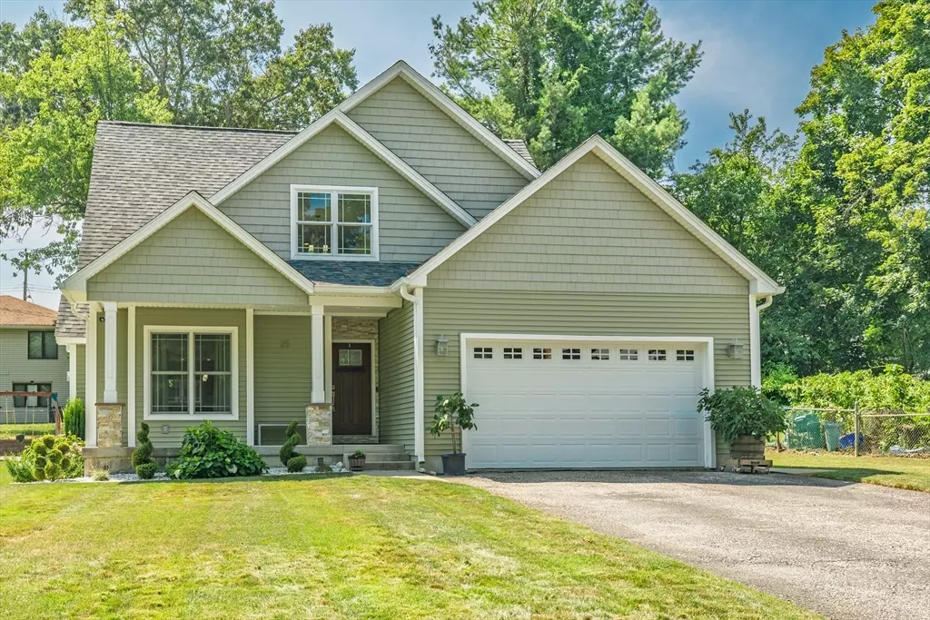 Ludlow, MA 01056,25 Vienna Ave