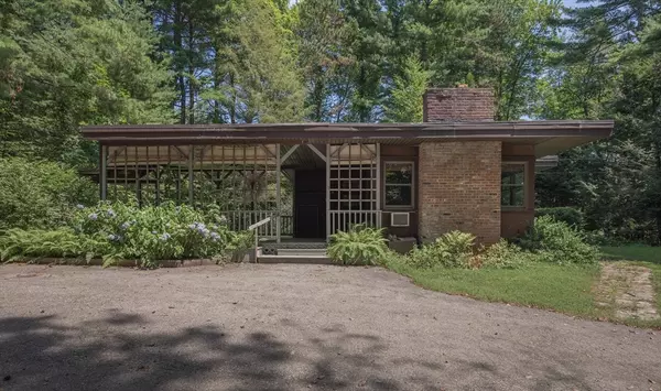 Millbury, MA 01527,56 Carleton Road