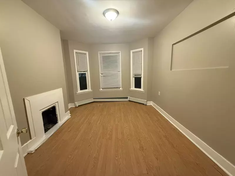 9-11 Higgins St #1, Boston, MA 02134