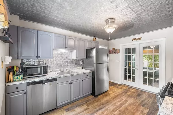 Methuen, MA 01844,4 River Place