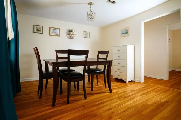 Stoughton, MA 02072,64 Drake Ave