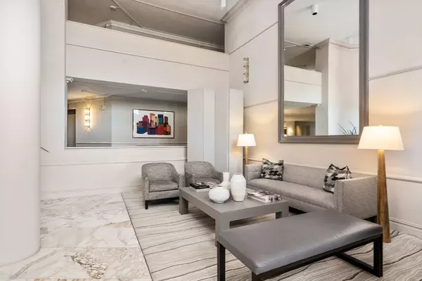 Newton, MA 02467,280 Boylston St #415