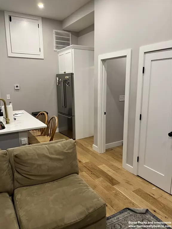 Boston, MA 02127,536 E Broadway #1