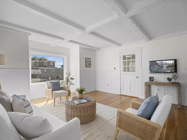 22 Jessie St, Swampscott, MA 01907