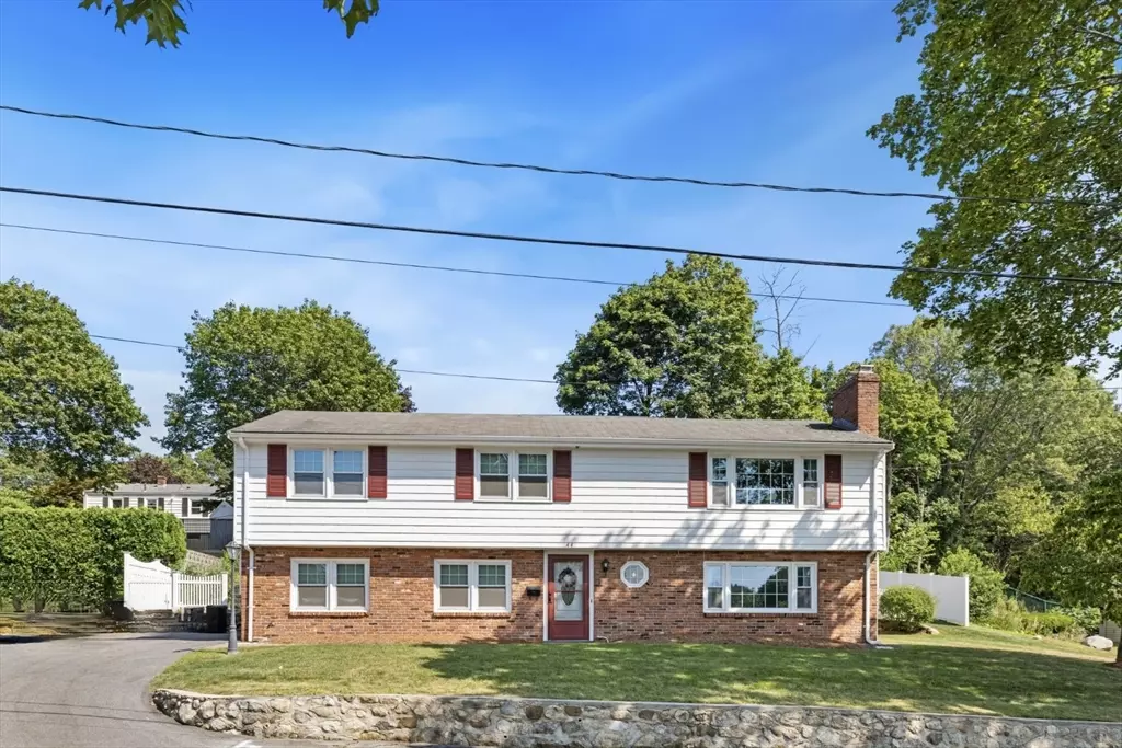 Saugus, MA 01906,44 Blueridge Ave
