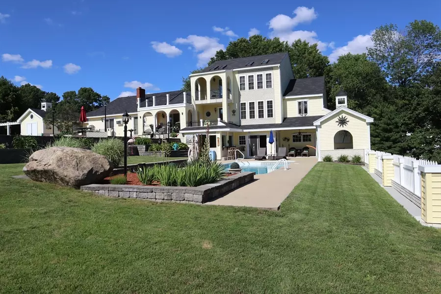 312 Burrage St, Lunenburg, MA 01462