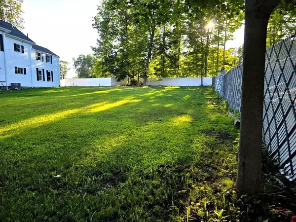Groveland, MA 01834,141 Washington St