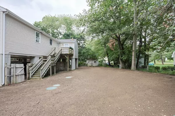 Freetown, MA 02702,5 E Public St