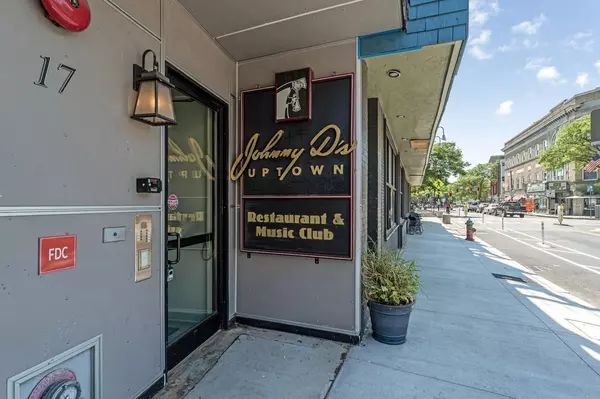 Somerville, MA 02144,17 Holland Street #302