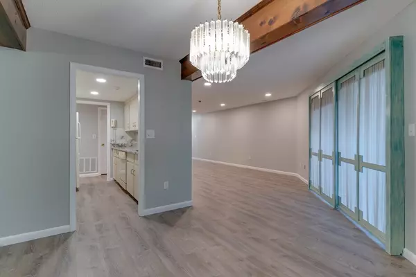 Stoughton, MA 02072,20 Brian Dr #B