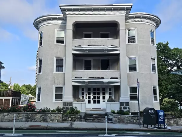 351 South Huntington Avenue #3, Boston, MA 02130