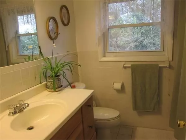 Needham, MA 02494,129 Gould St #129