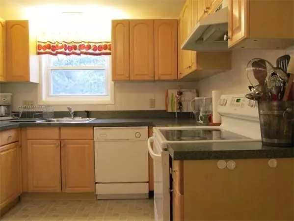 Needham, MA 02494,129 Gould St #129