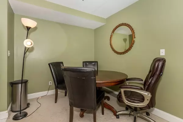 Canton, MA 02021,705 Washington St #C
