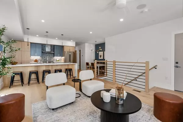 Boston, MA 02127,527 East 7th Street #1