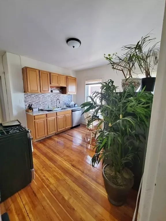 Boston, MA 02122,32 Juliette St #2