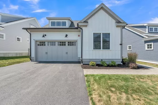 Hopkinton, MA 01748,7 Weston Lane #7