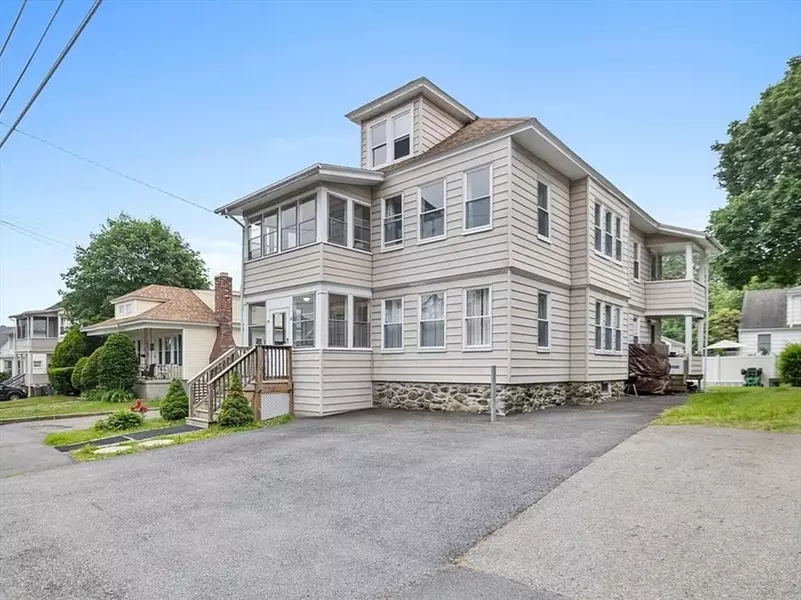 24 Lincoln St #24, North Andover, MA 01845